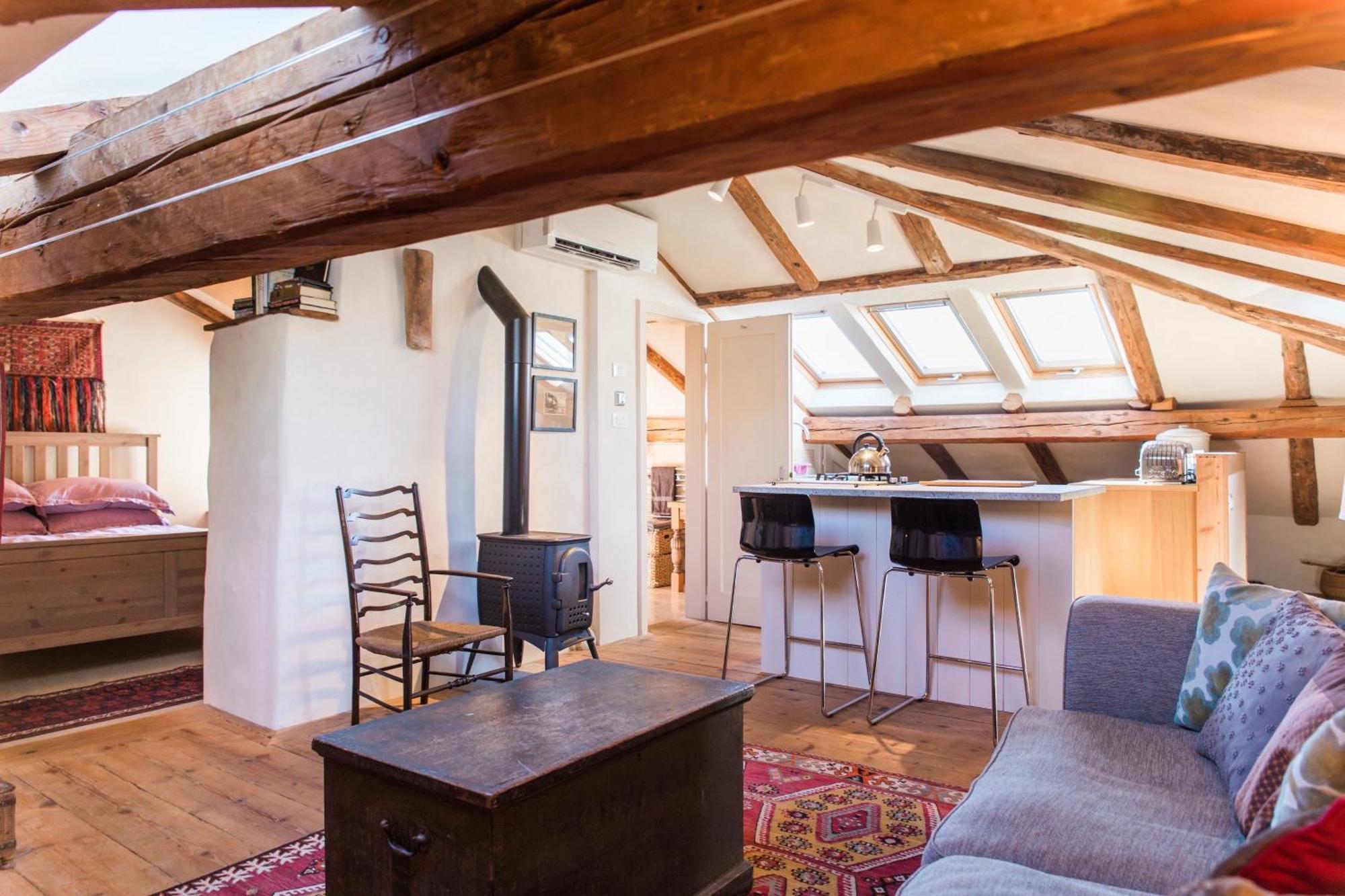 Nyaraló Center Townhouse & Loft *